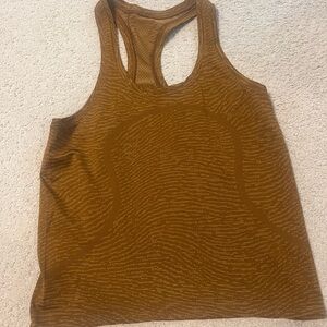 Lululemon tank top